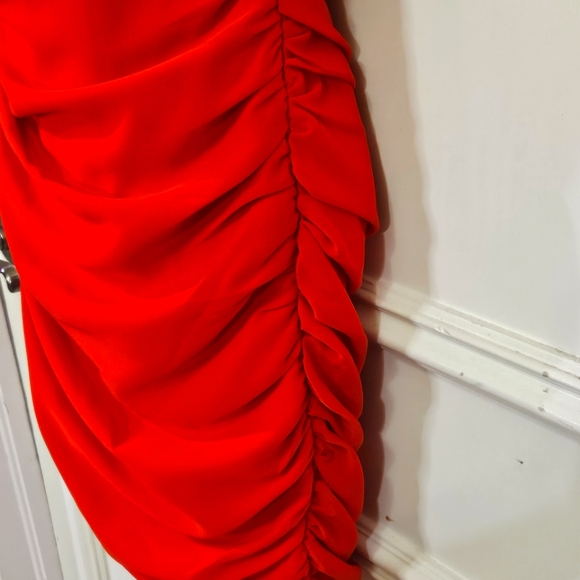 Hello Molly "Not Fair On Me" Red One Shoulder Ruched Ruffle Dress,Large,NWT - Picture 9 of 15